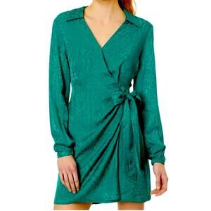 Lilly Pulitzer size 10 nicotina woman Wrap Dress